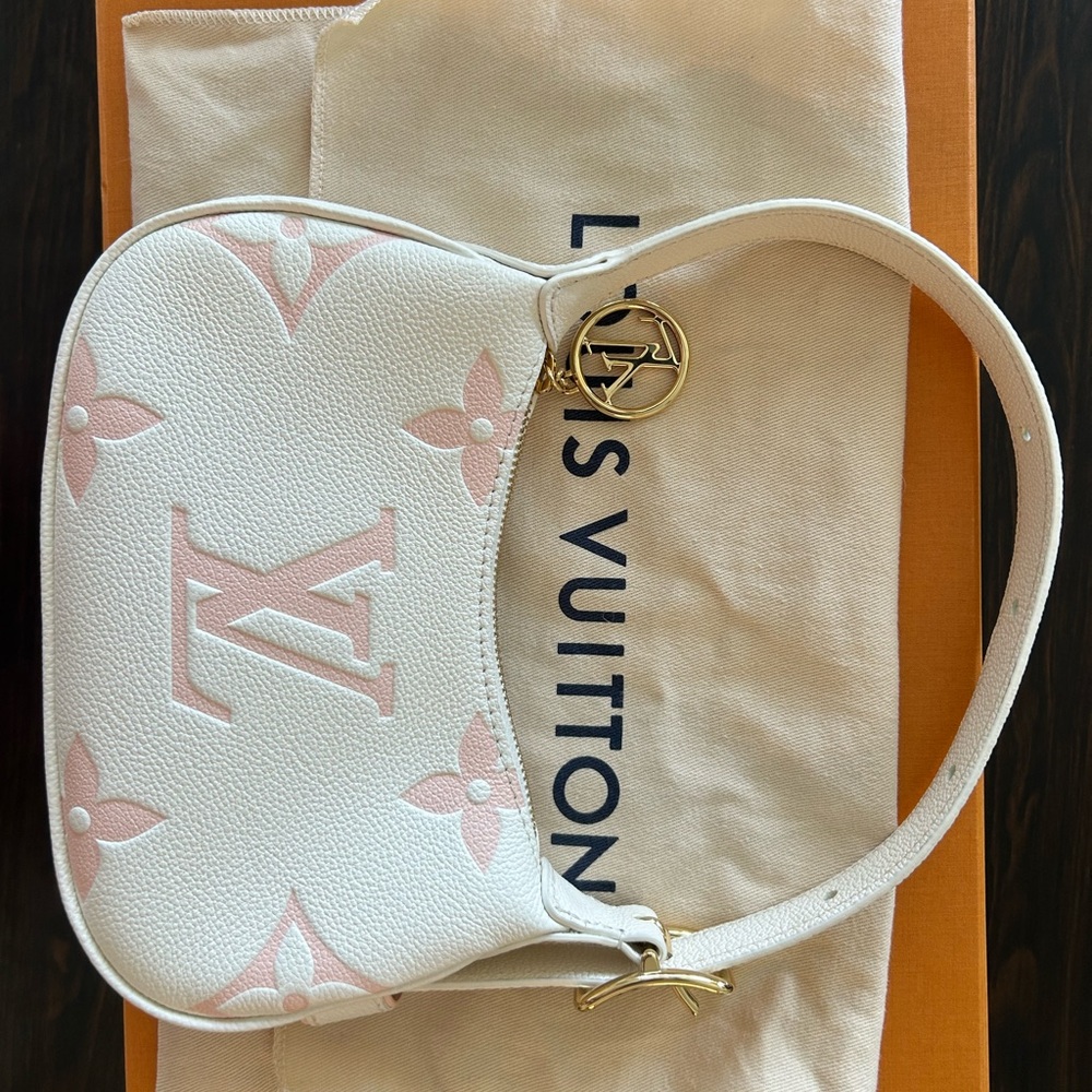Louis Vuitton Mini Moon Shoulder Bag White/Pink - Picture 4 of 8